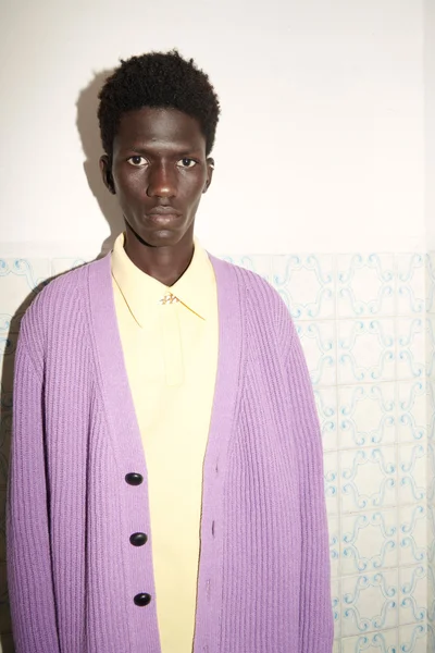 Look 10